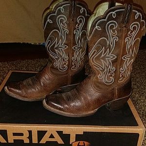 Ariat Shoes - Womens size 8.5 Ariat boots Ariat Shoes - Womens size 8.5 Ariat boots